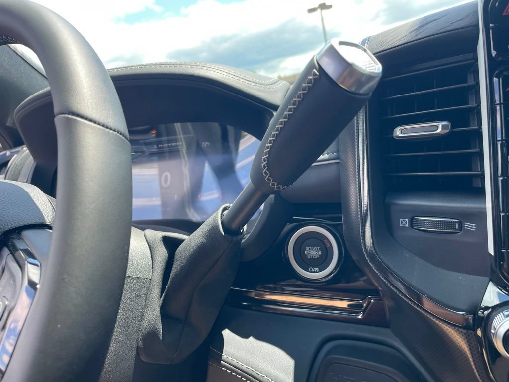 New 2026 RAM 2500 Limited AWD/4WD image 24