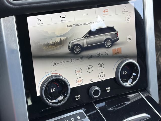Used 2020 Land Rover Range Rover Long Wheelbase HSE image 17