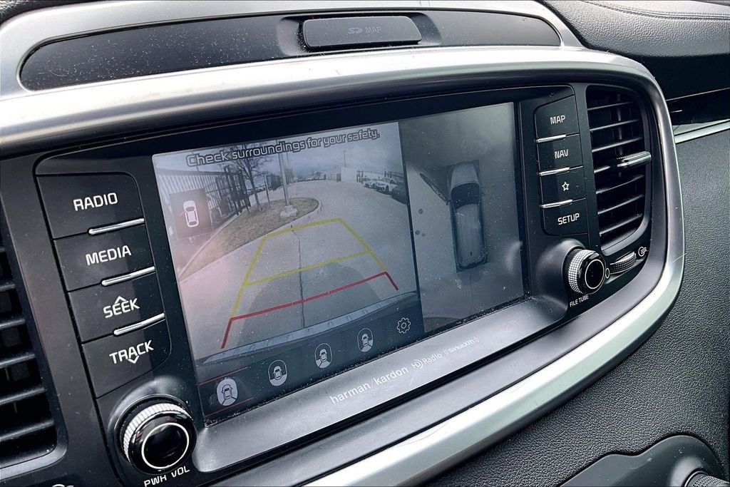 Used 2019 Kia Sorento SX image 27