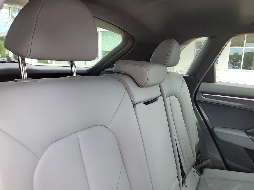 Used 2023 Audi Q3 2.0T Premium Plus image 25