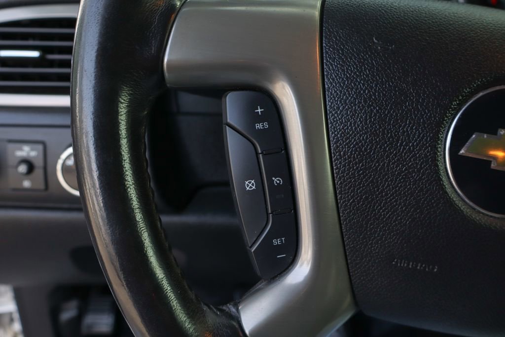 Used 2013 Chevrolet Suburban 2500 LT AWD/4WD image 22