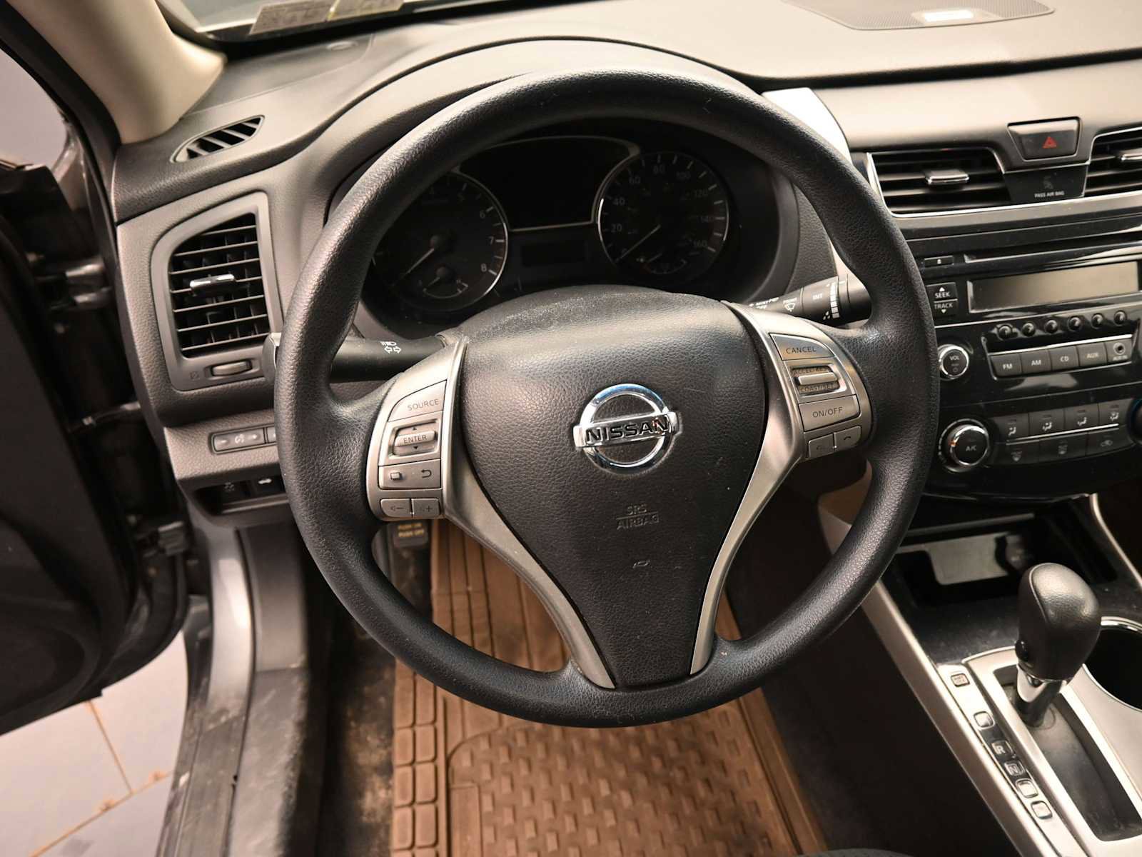 Used 2014 Nissan Altima 2.5 S image 3