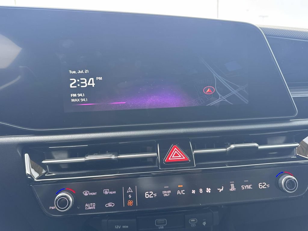 New 2026 Kia Niro Wind FWD image 25