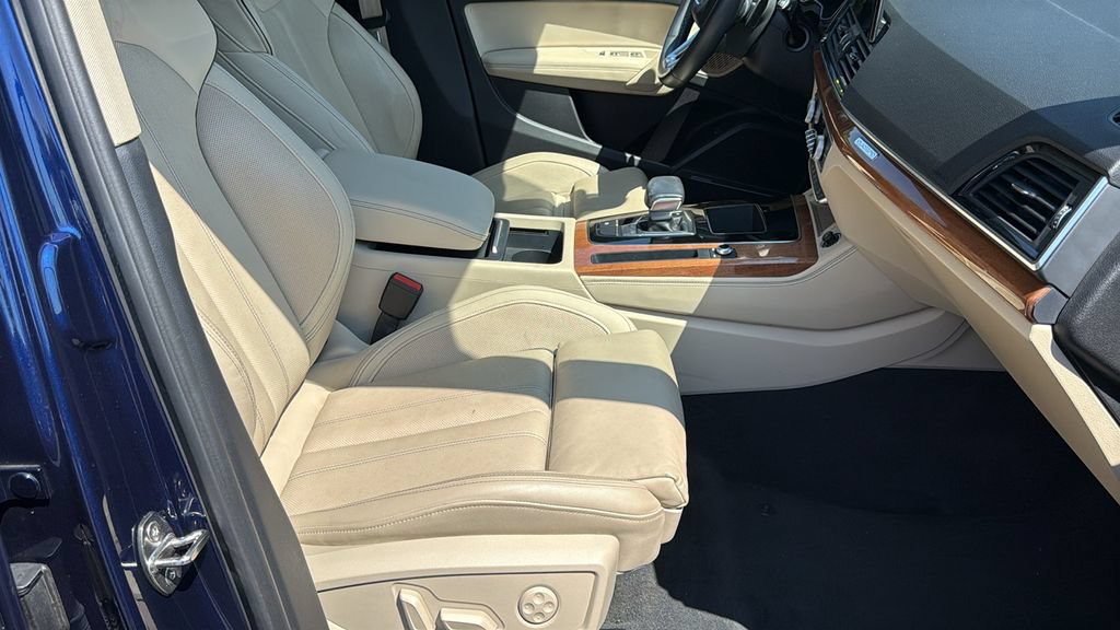 Used 2022 Audi Q5 2.0T Prestige AWD/4WD image 10