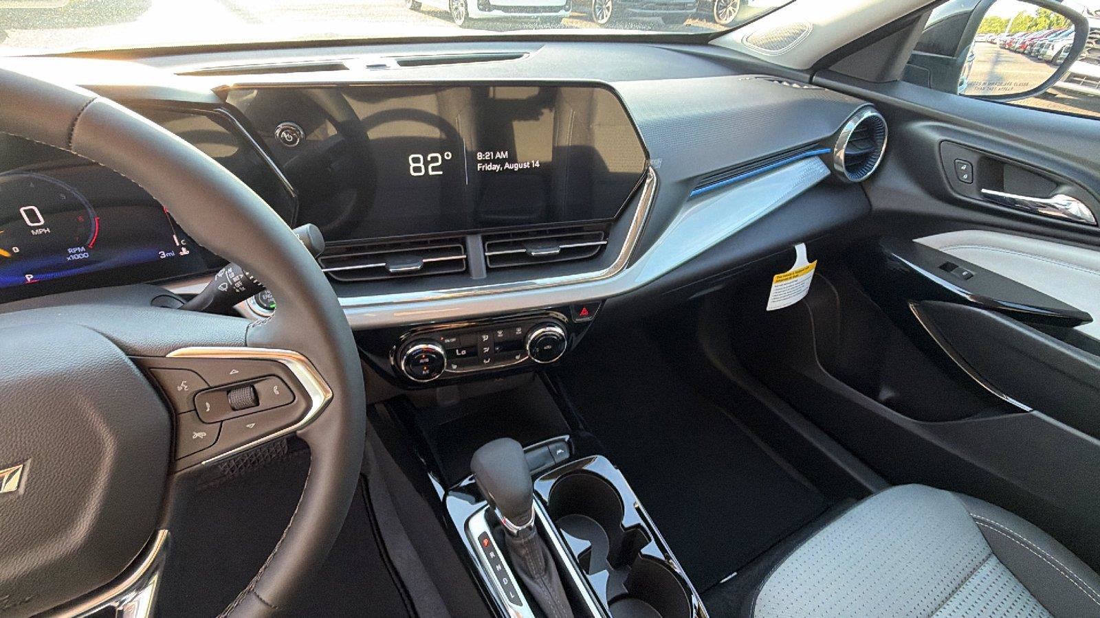 New 2026 Chevrolet Trax LT w/ Driver Confidence Package FWD image 5