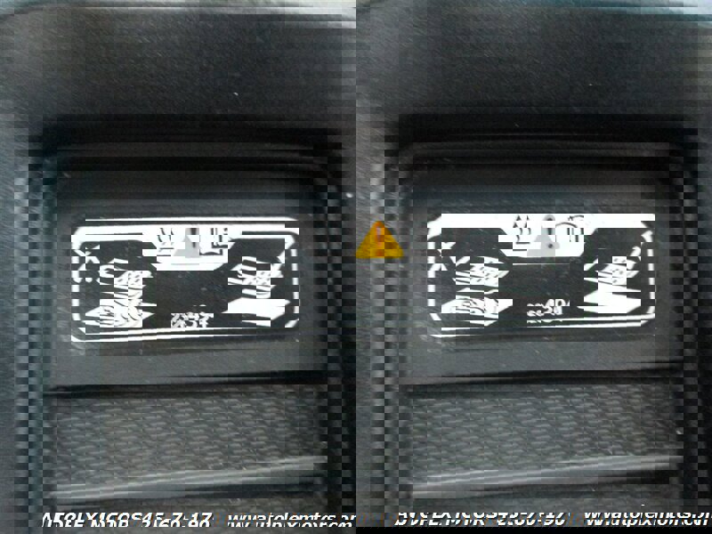 Used 2018 Chevrolet Suburban Premier image 38