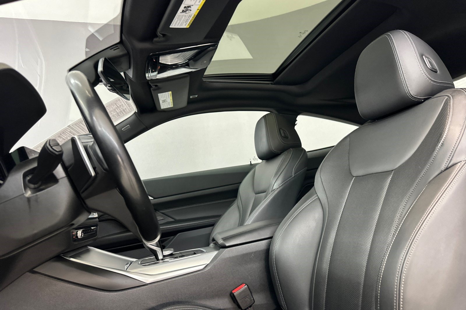 Used 2022 BMW 430i Coupe w/ Convenience Package RWD image 23