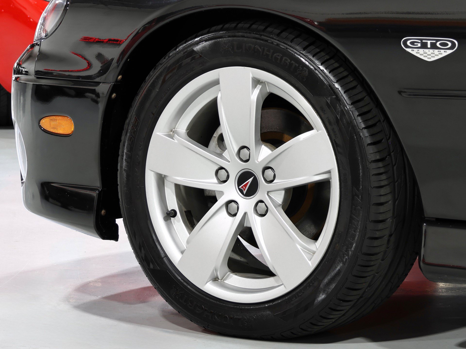 Used 2004 Pontiac GTO RWD image 29