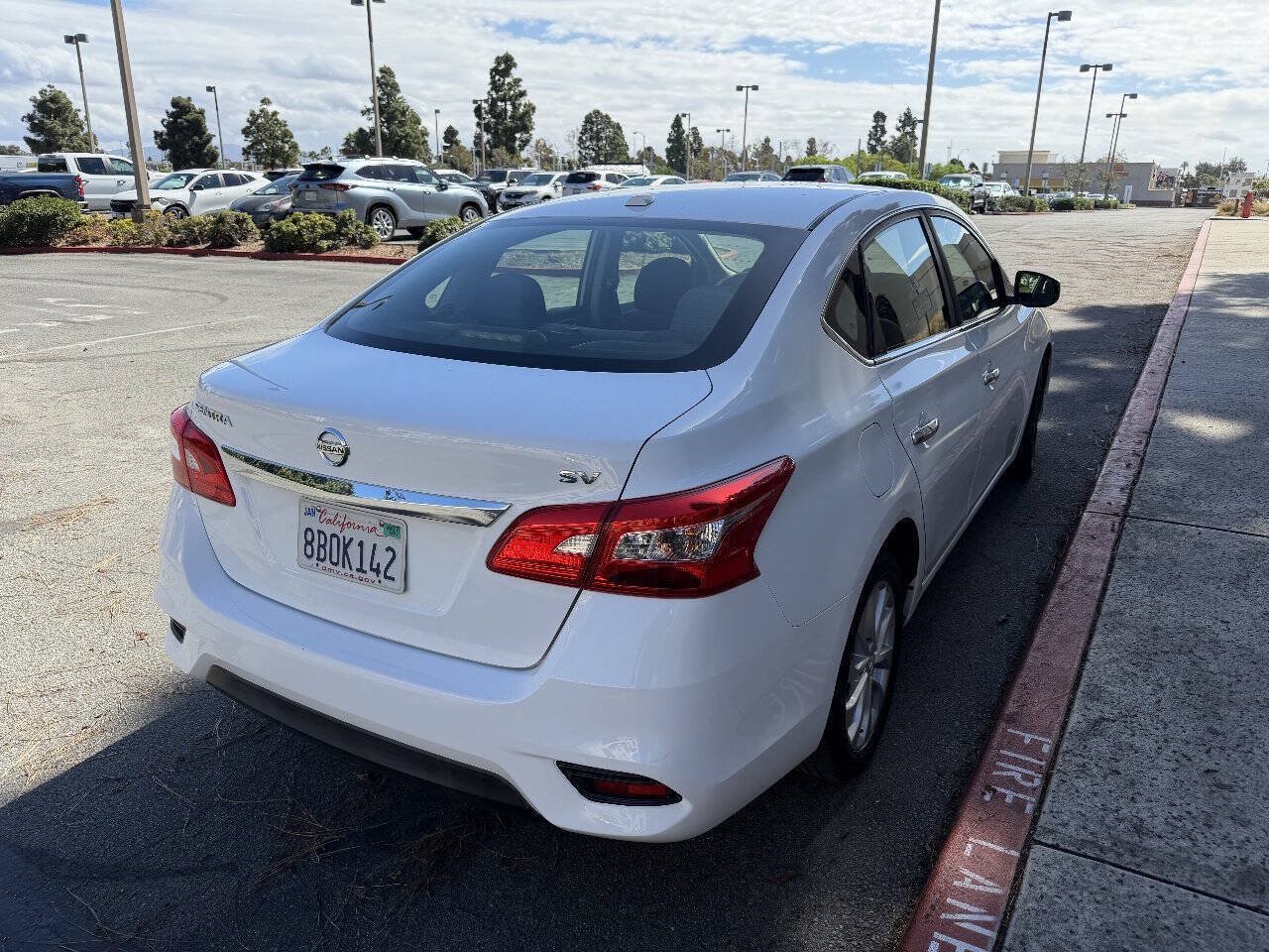 Used 2018 Nissan Sentra SV FWD image 3