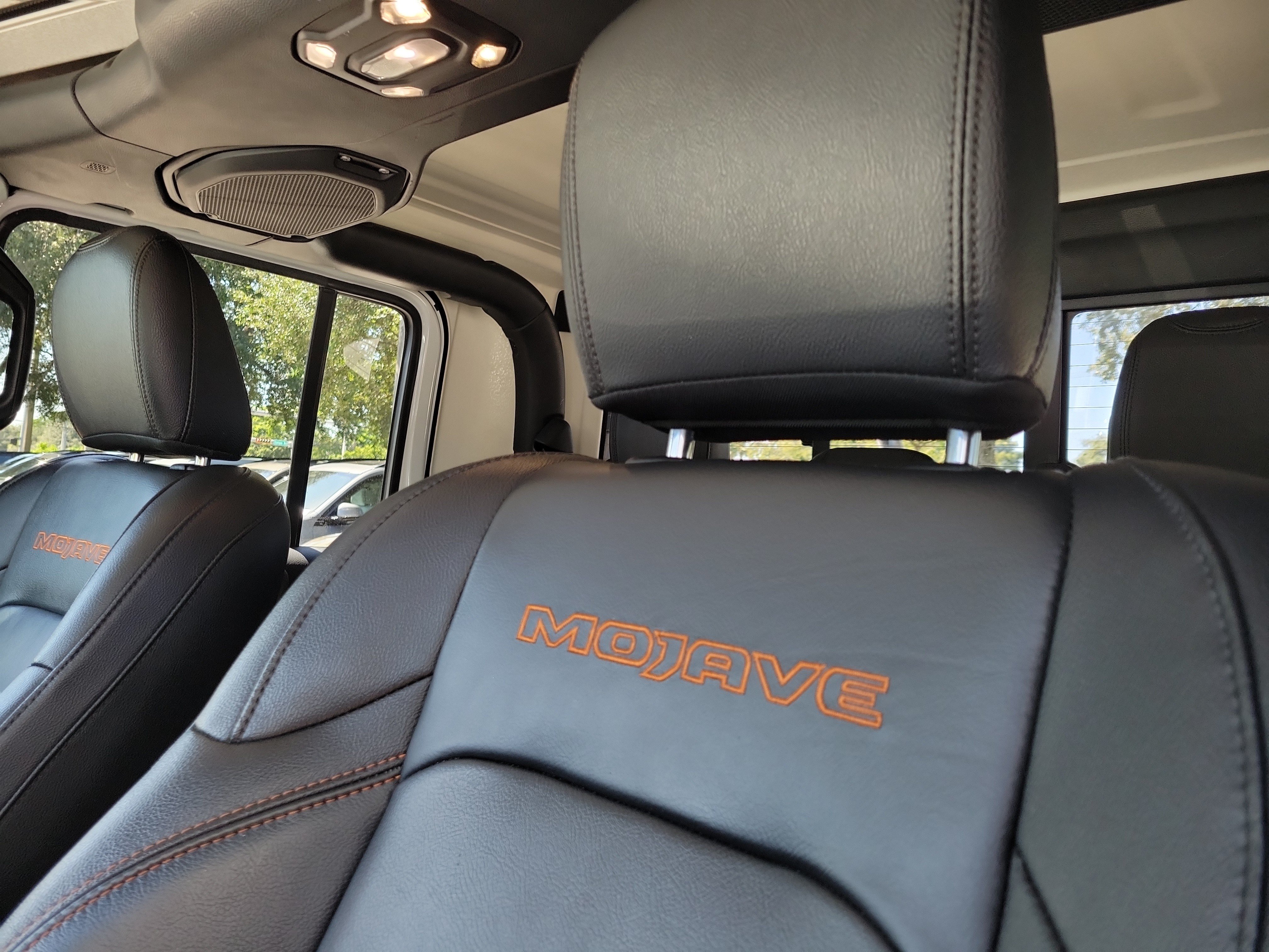 Used 2023 Jeep Gladiator Mojave w/ Trailer Tow Package AWD/4WD image 15