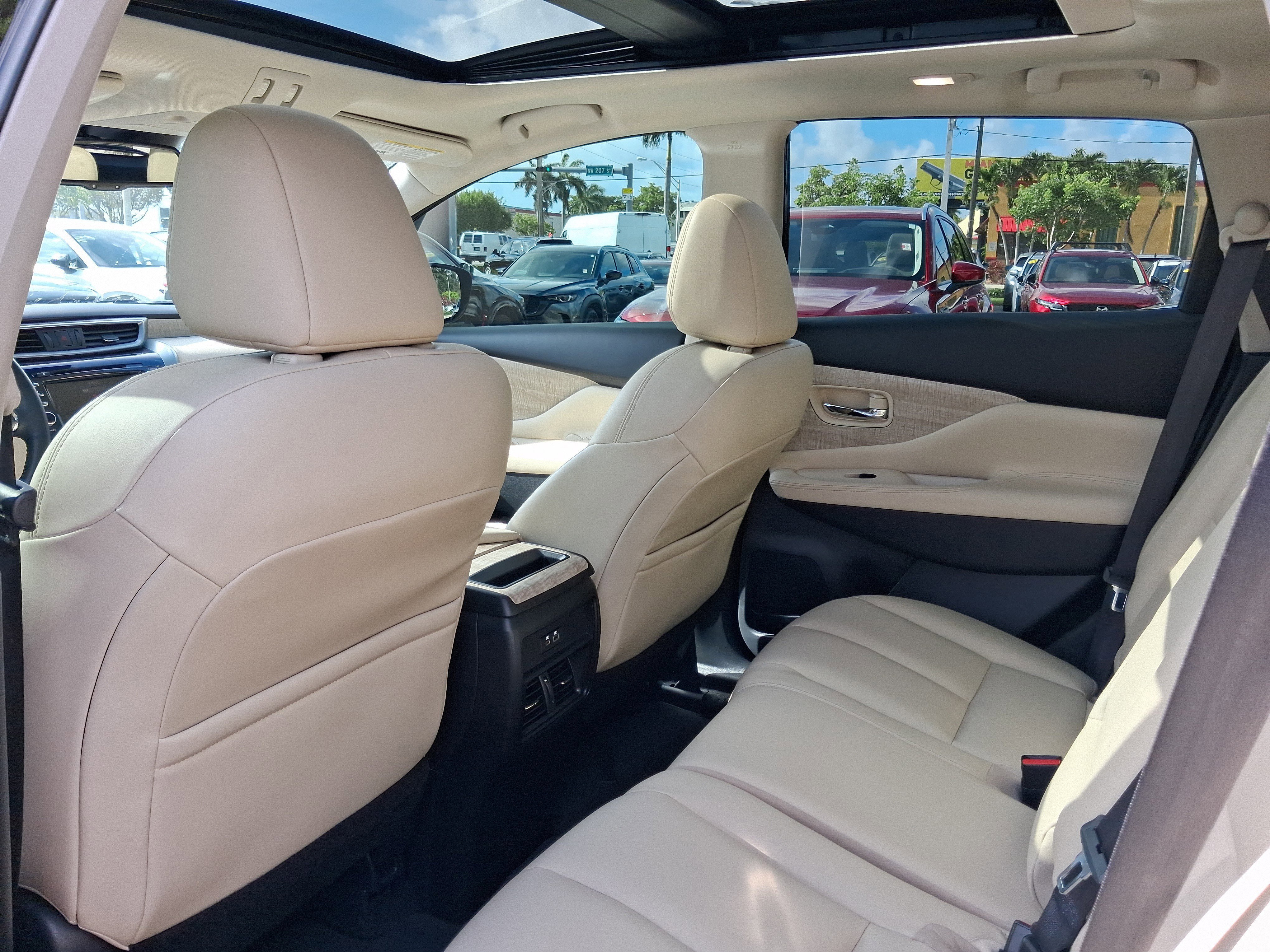 Used 2021 Nissan Murano SV w/ SV Special Edition Package FWD image 6