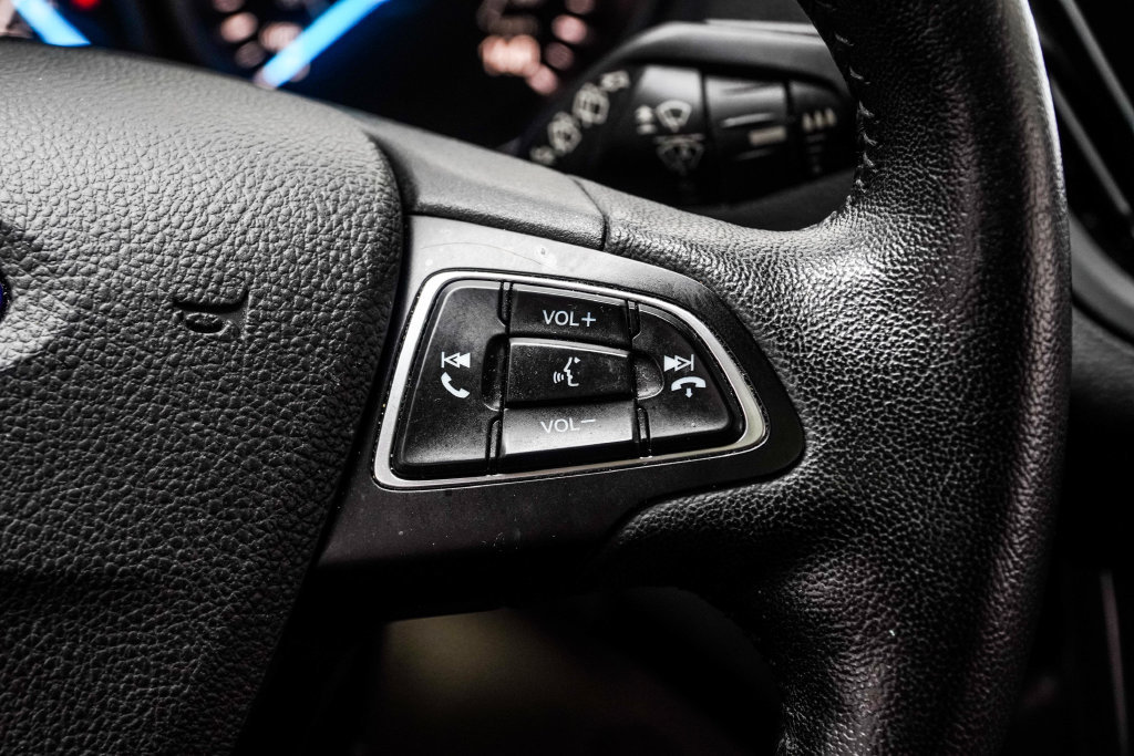 Used 2019 Ford Escape Titanium FWD image 32