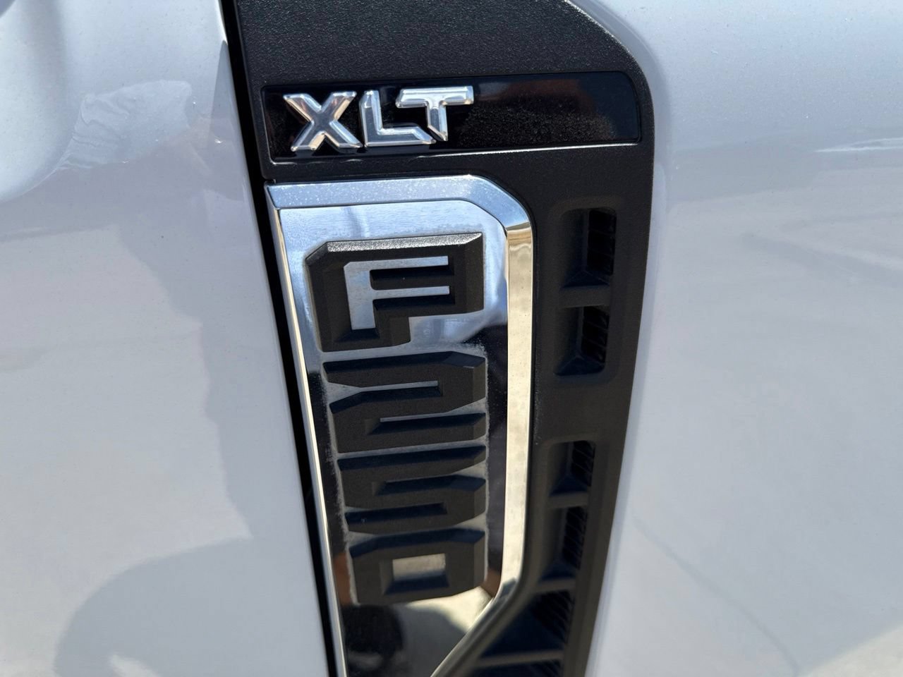 Used 2023 Ford F250 XLT w/ FX4 Off-Road Package AWD/4WD image 17