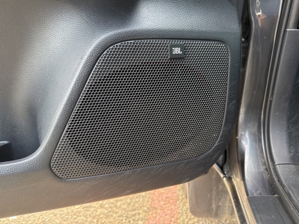 Used 2019 Toyota Tacoma TRD Off-Road image 14