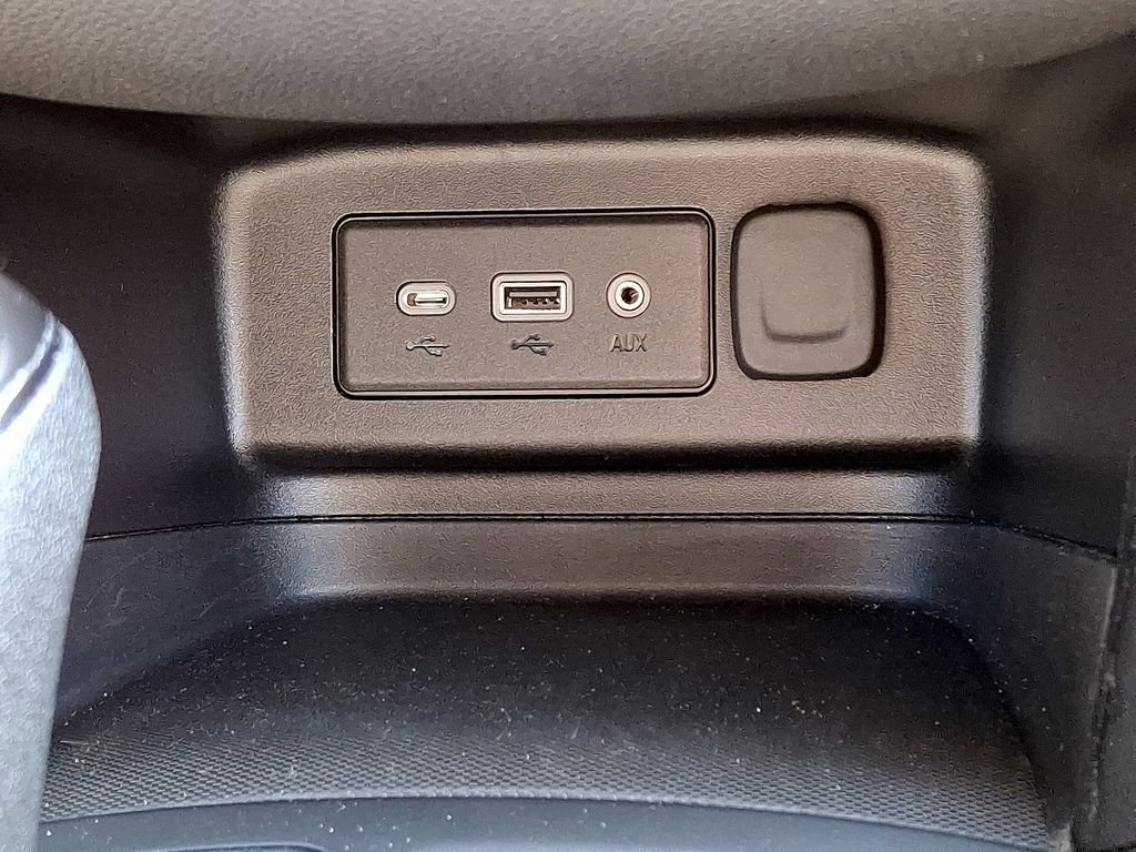 Used 2020 Chevrolet Equinox LT image 24