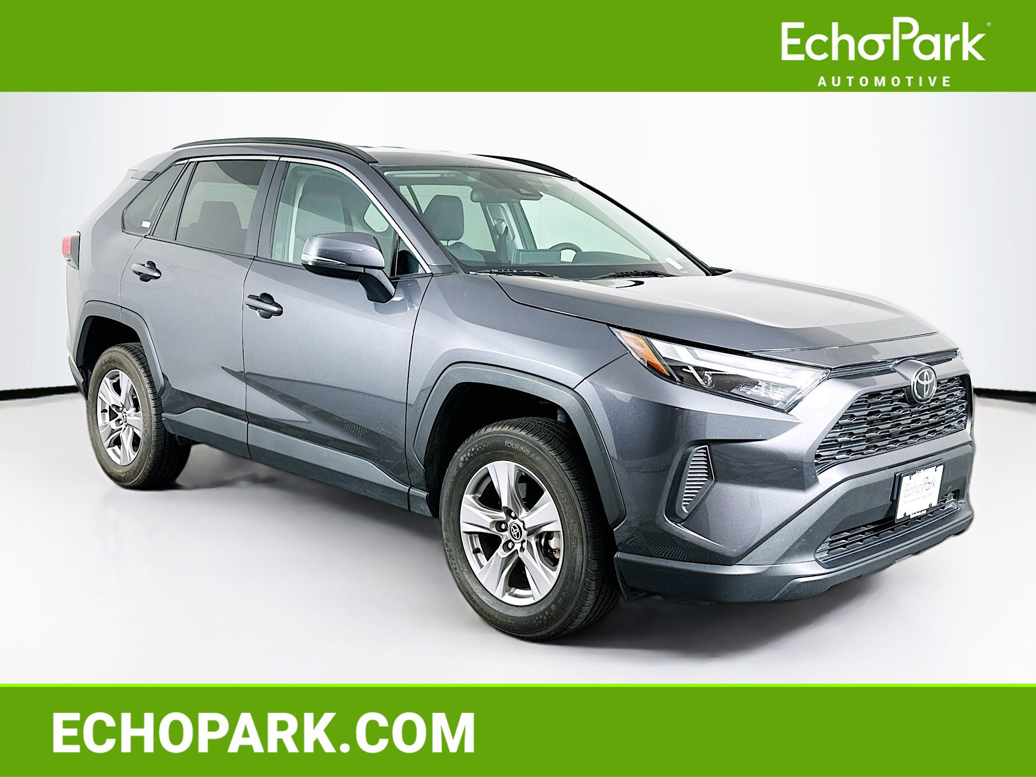 Used 2025 Toyota RAV4 XLE FWD image 1