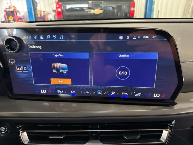 New 2027 Chevrolet Traverse LT w/ Driver Confidence Package AWD/4WD image 26