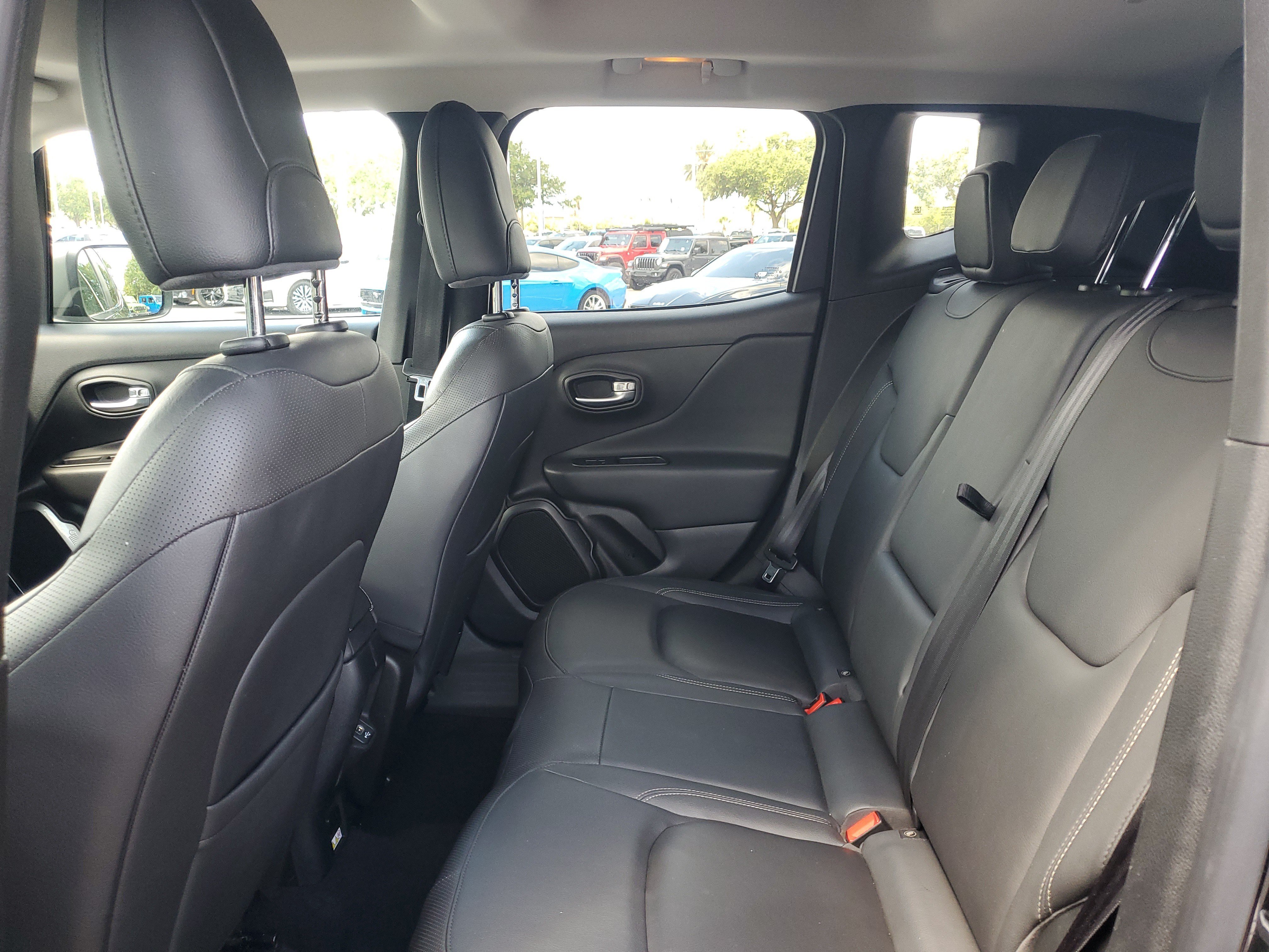Used 2020 Jeep Renegade Limited w/ UConnect 8.4 Nav Group AWD/4WD image 13
