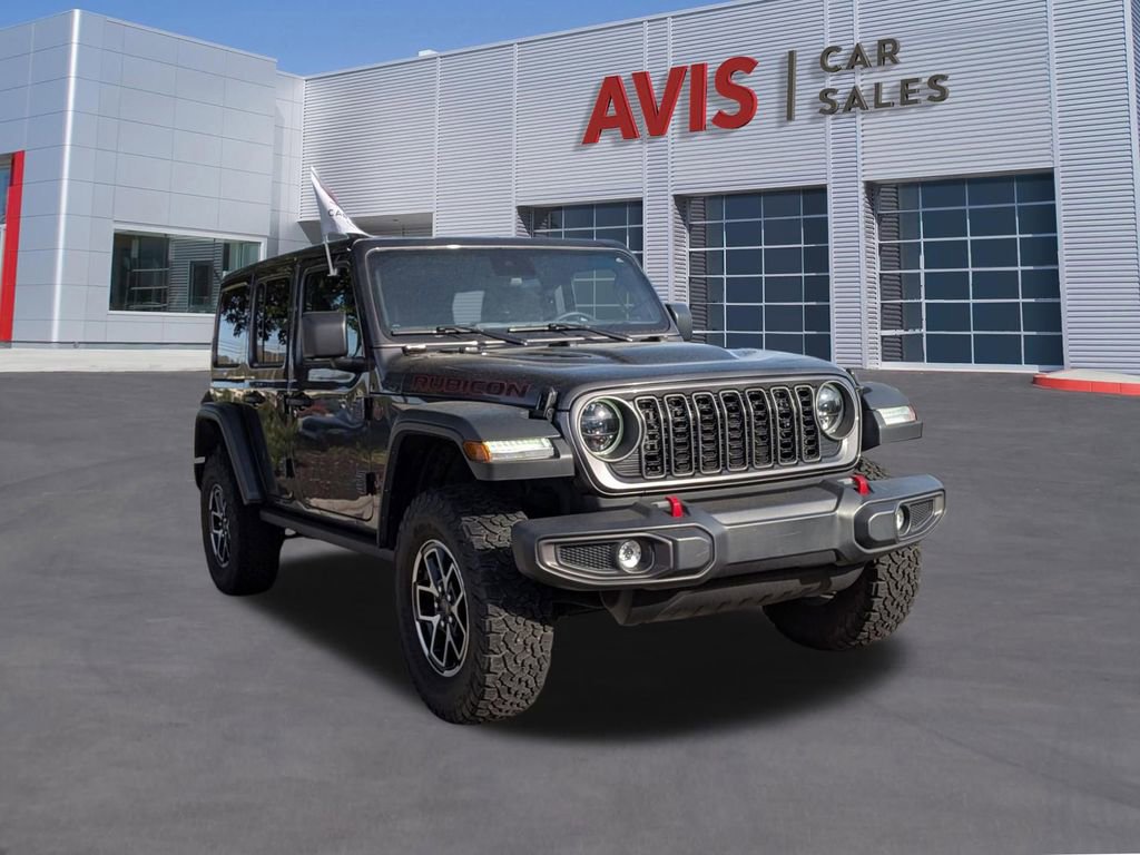 Used 2025 Jeep Wrangler Unlimited Rubicon w/ Convenience Group image 3