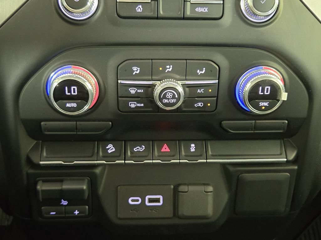 Used 2022 GMC Sierra 2500 SLE w/ SLE Value Package; AWD/4WD image 19