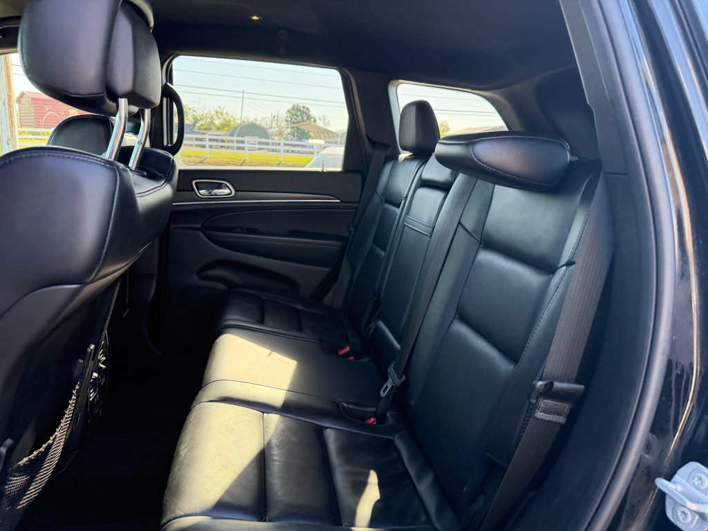 Used 2018 Jeep Grand Cherokee Limited AWD/4WD image 14