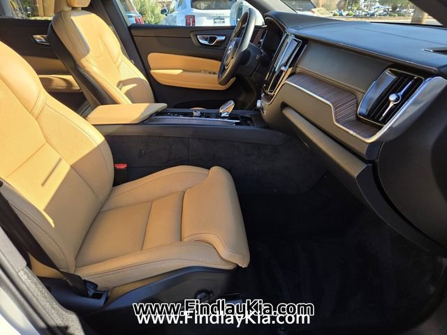 Used 2022 Volvo XC60 T8 Inscription w/ Advanced Package image 19