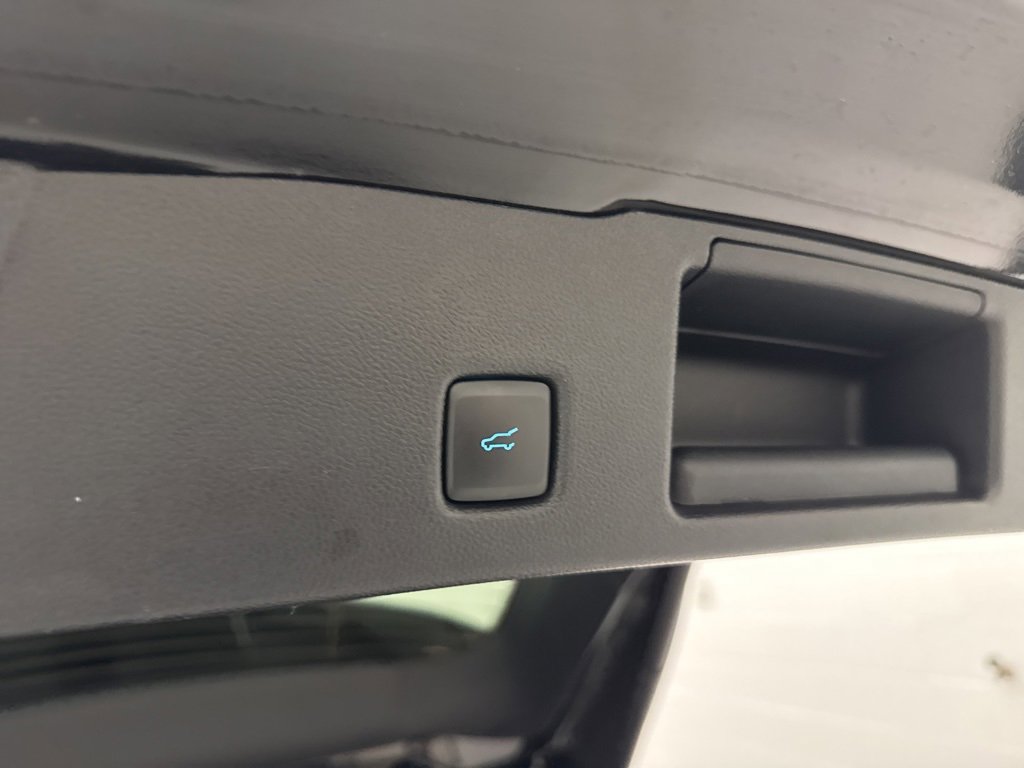 Used 2024 Ford Escape Platinum image 13