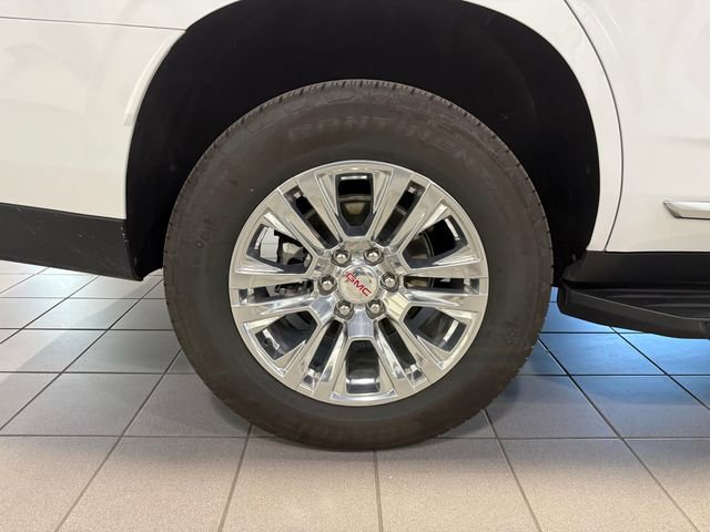 Used 2025 GMC Yukon Denali RWD image 9