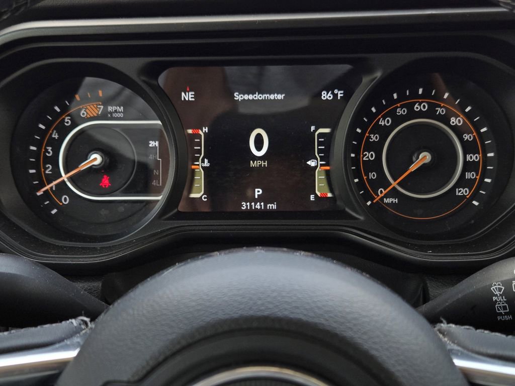 Used 2025 Jeep Wrangler Unlimited Sahara AWD/4WD image 6