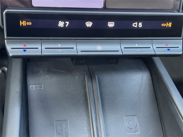 Used 2023 Fisker Ocean Extreme image 34