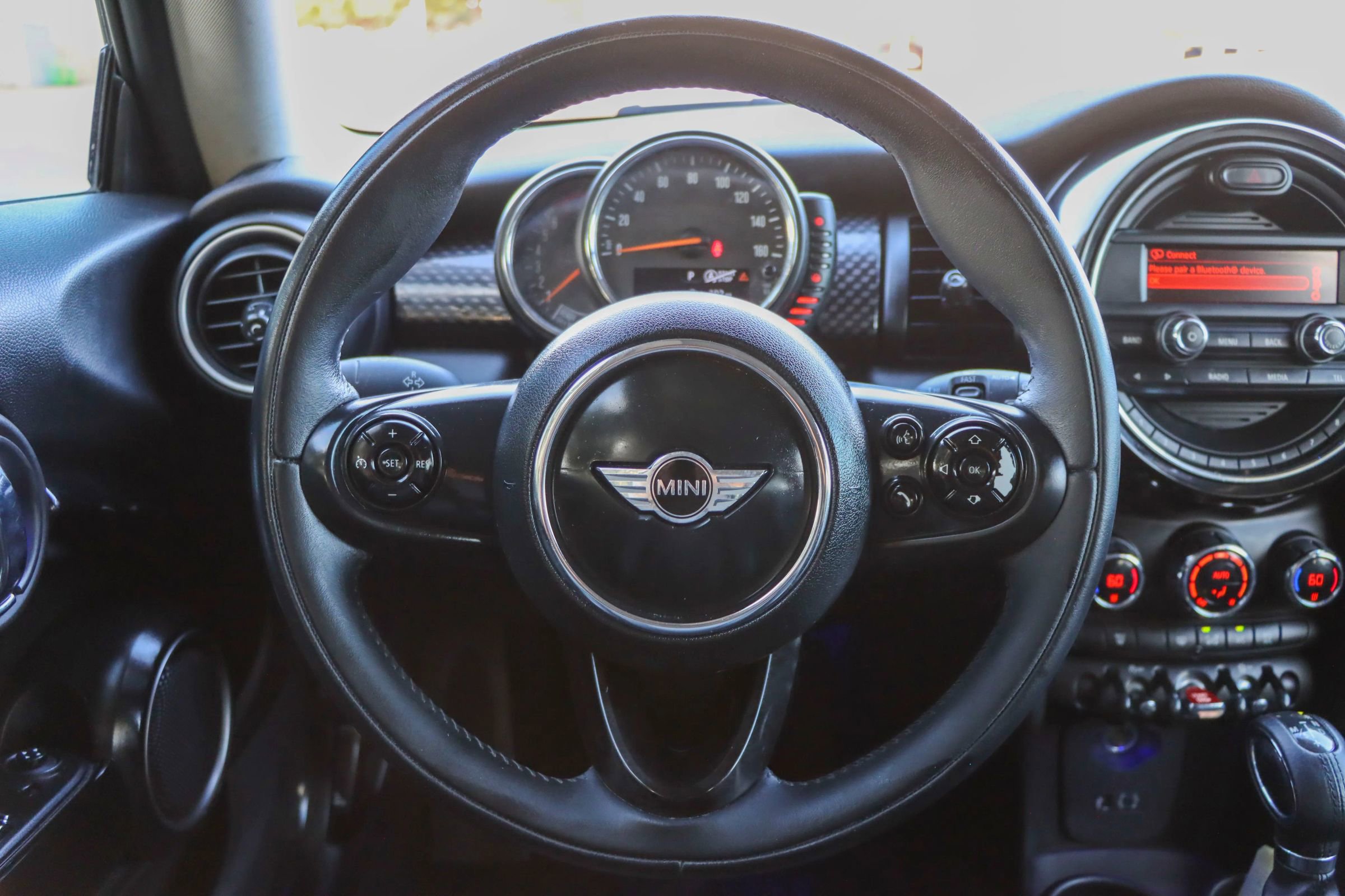 Used 2015 MINI Cooper S image 32