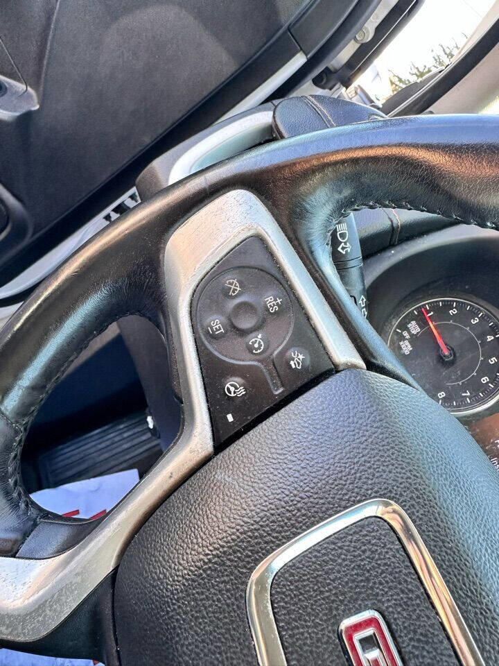 Used 2020 GMC Terrain SLT w/ Preferred Package image 8