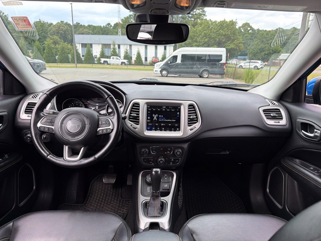 Used 2020 Jeep Compass Latitude AWD/4WD image 8