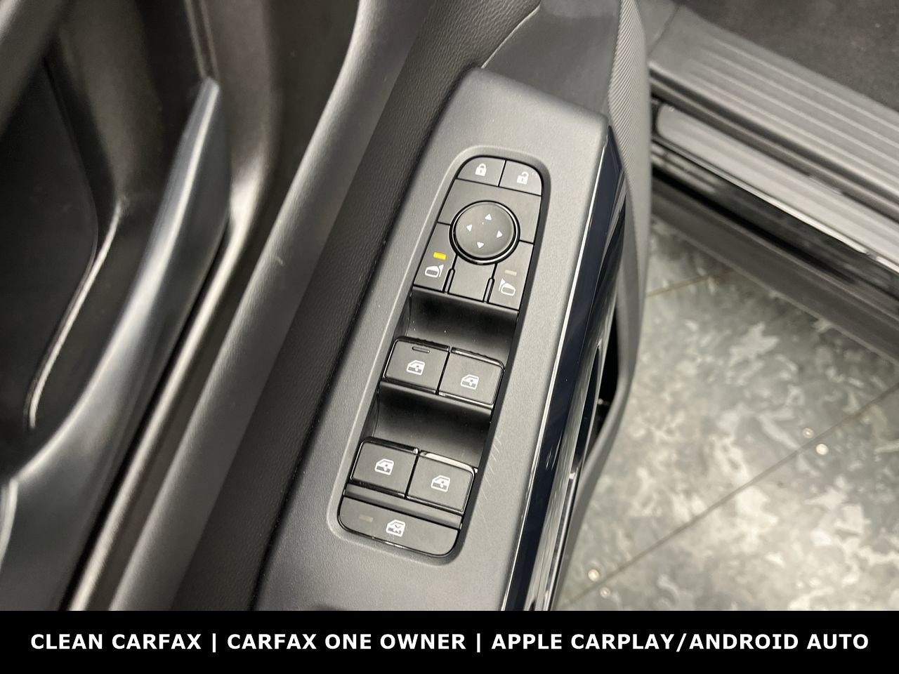 Used 2025 Nissan Pathfinder SV image 7