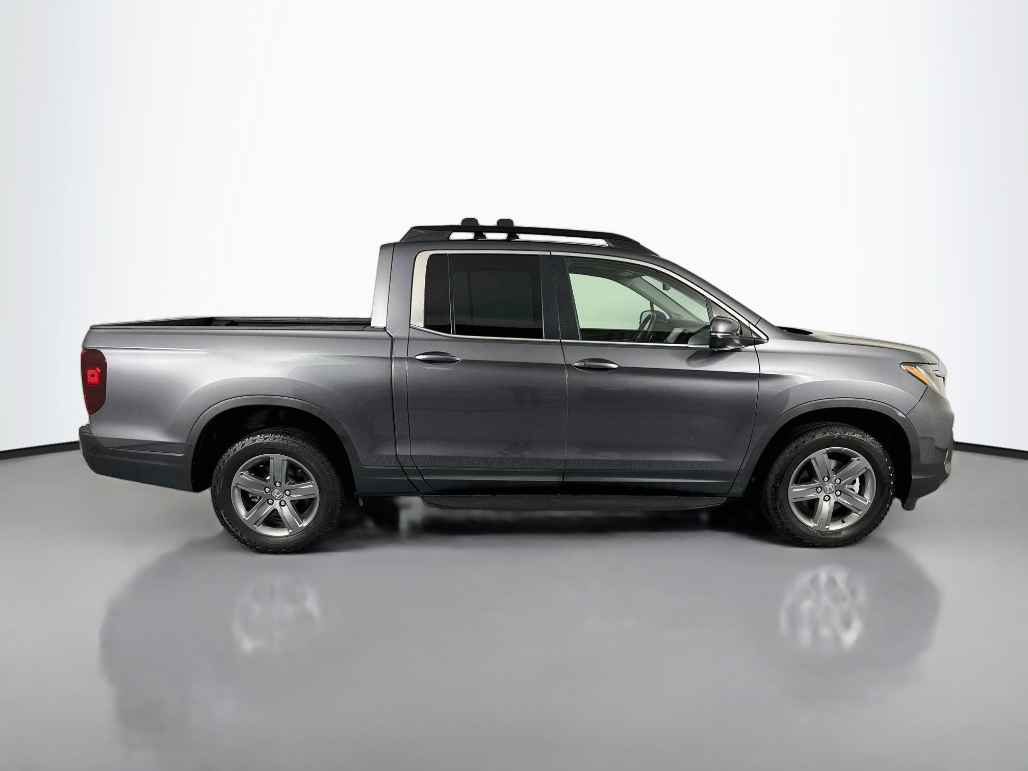Certified 2023 Honda Ridgeline RTL image 4
