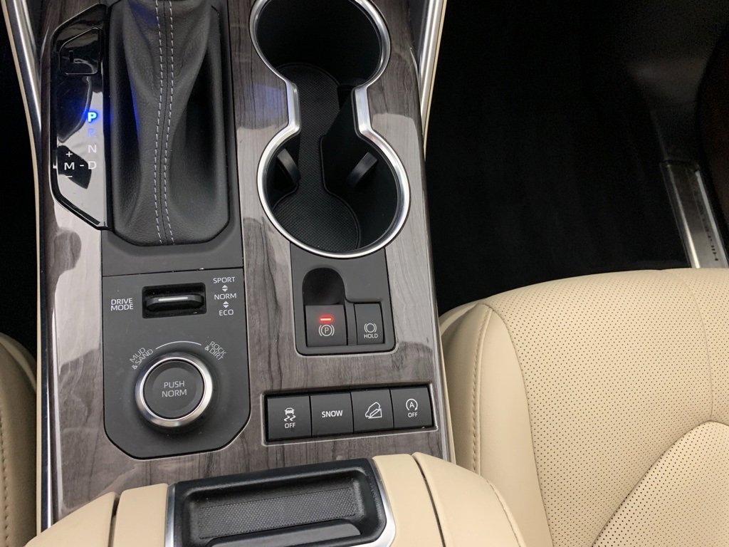 Used 2022 Toyota Highlander Limited image 29