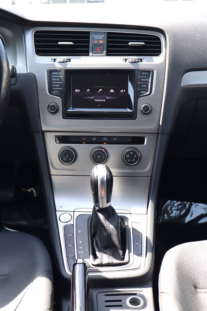 Used 2015 Volkswagen Golf TDI S FWD image 13