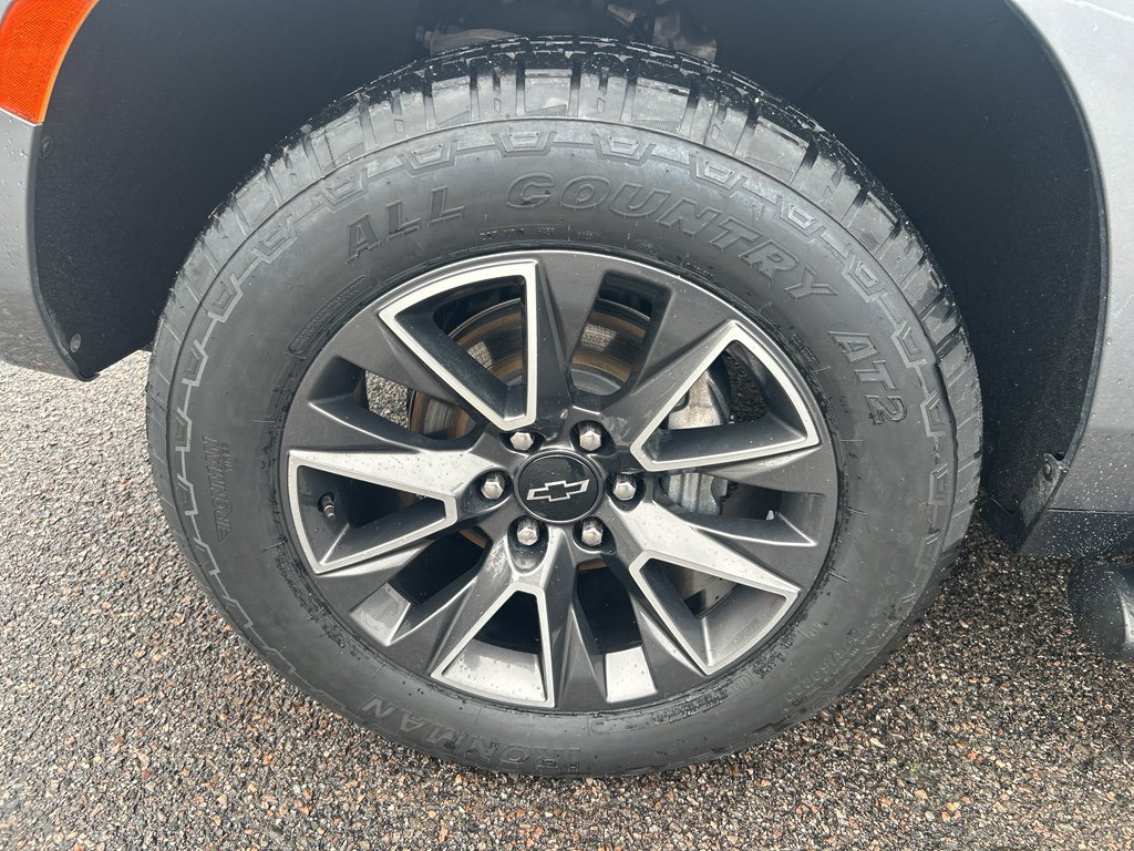 Used 2021 Chevrolet Tahoe Z71 w/ Z71 Signature Package image 36