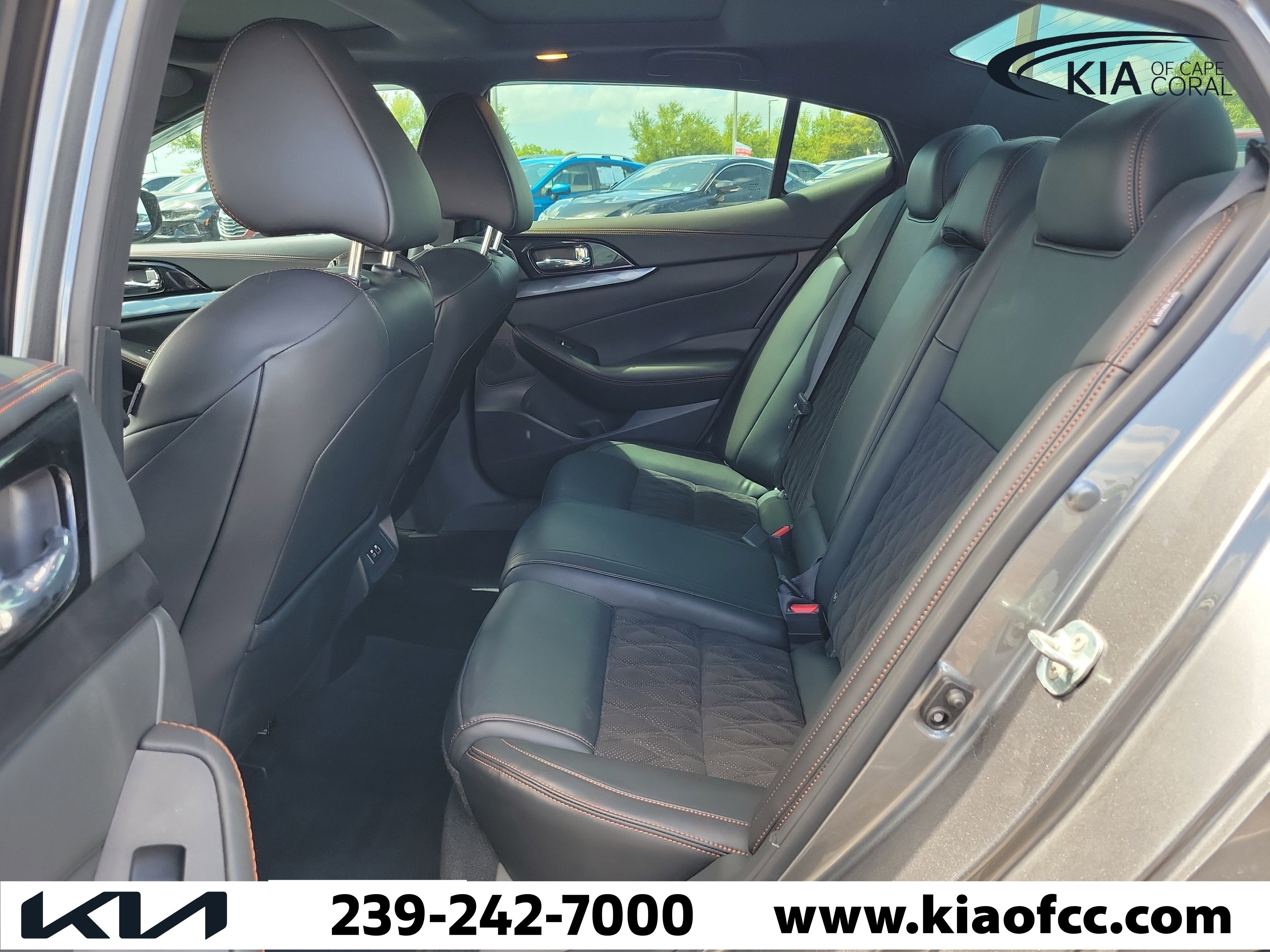 Used 2023 Nissan Maxima SR w/ Sport Mat Group image 12