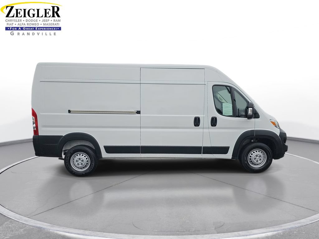 Used 2025 RAM ProMaster 3500 w/ Convenience Group FWD image 4