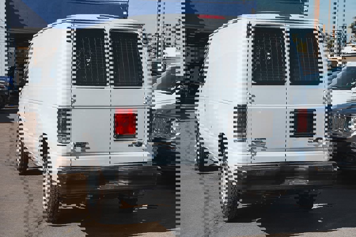 Used 2013 Ford E-150 and Econoline 150 image 8