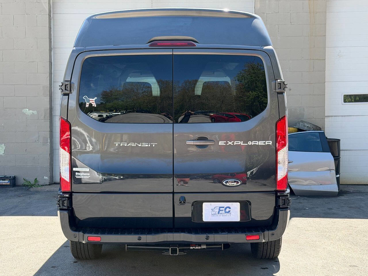 Used 2015 Ford Transit 150 130 Low Roof w/ Exterior Upgrade Package RWD image 5