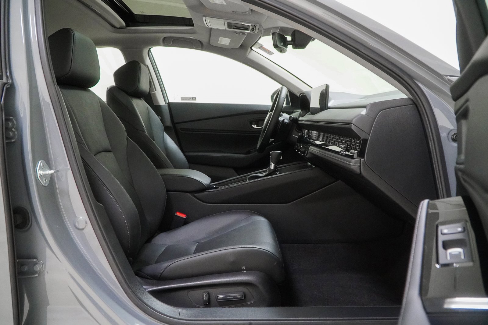 Used 2024 Honda Accord Touring image 35