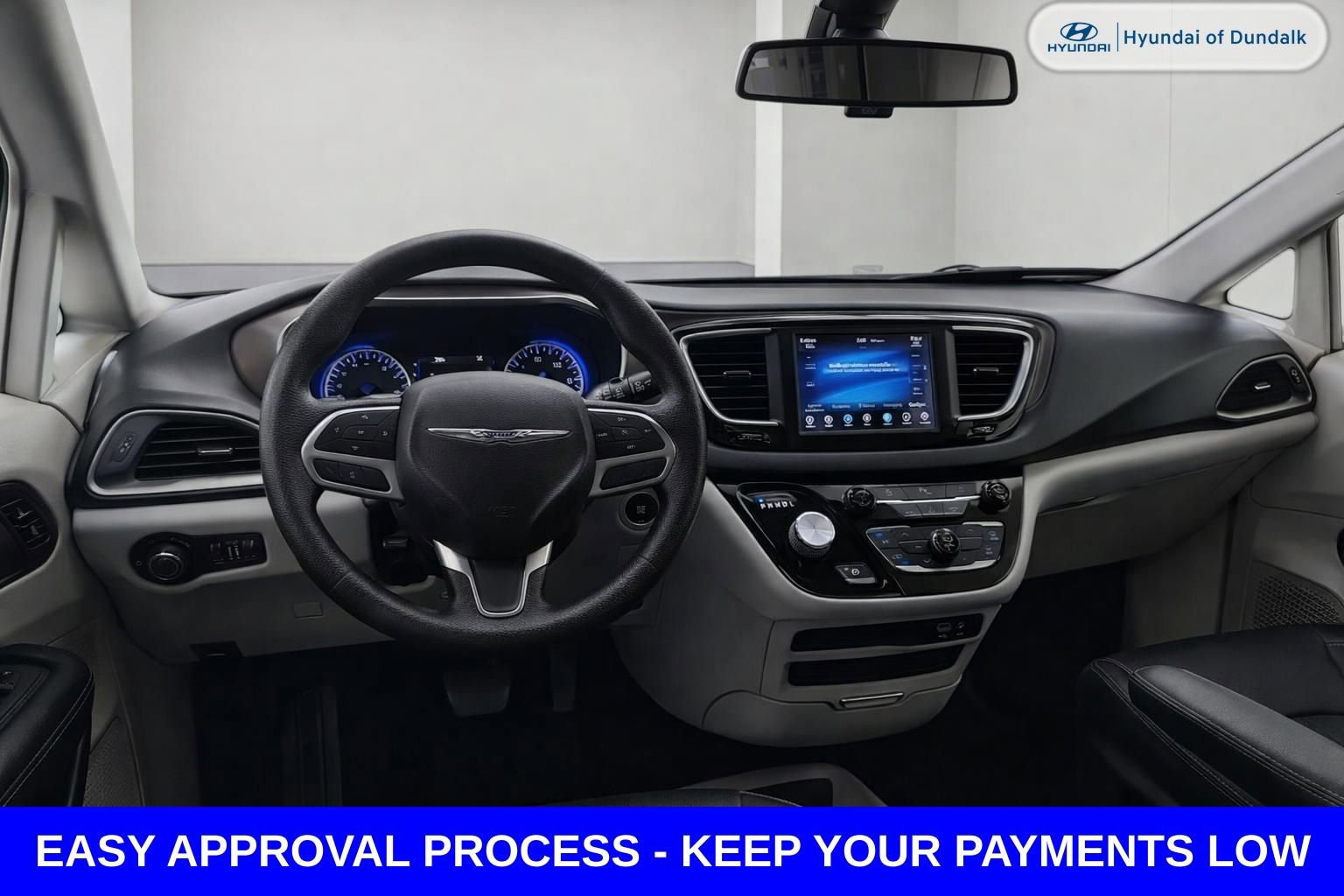 Used 2020 Chrysler Voyager LX FWD image 11