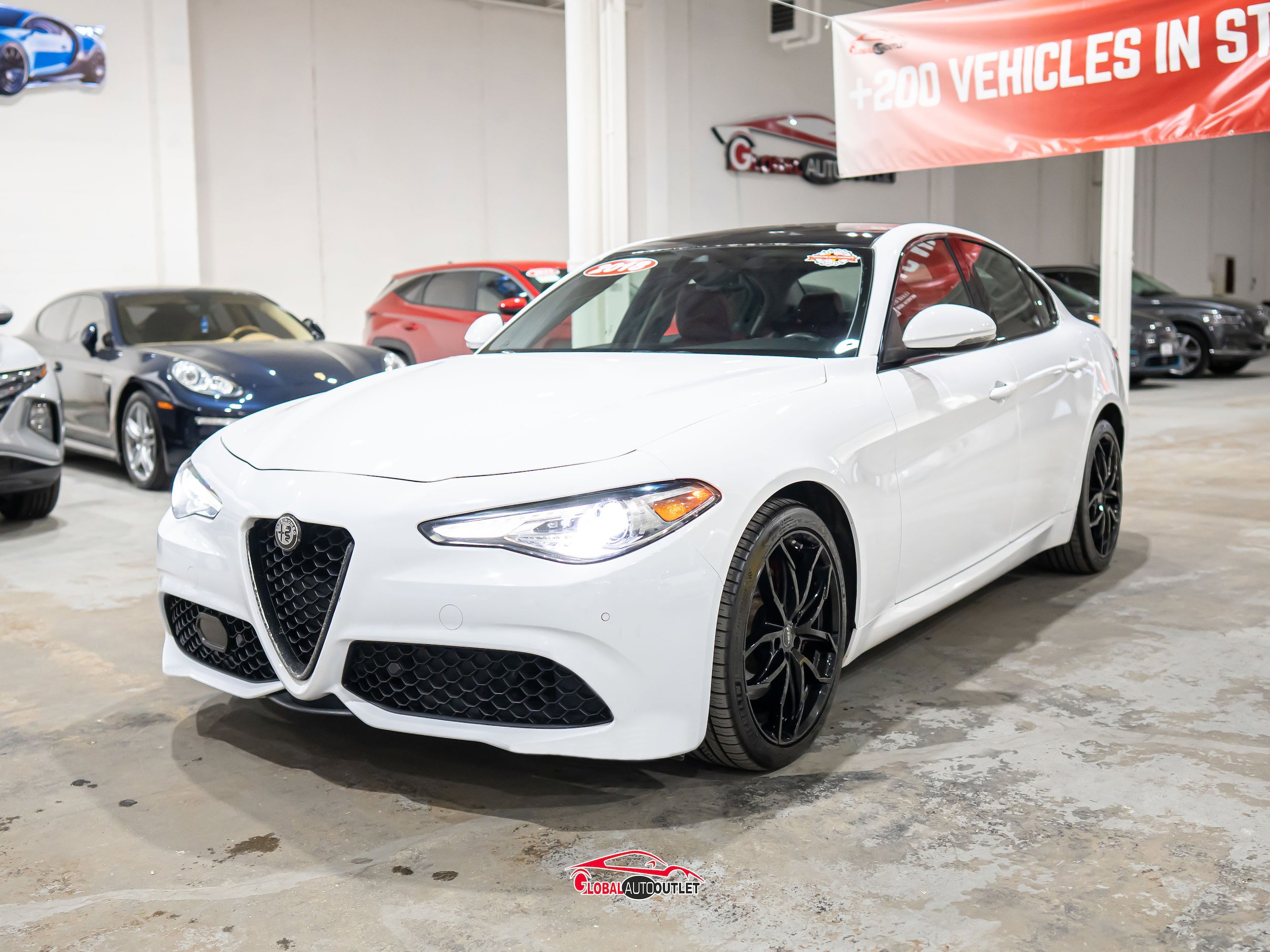 Used 2018 Alfa Romeo Giulia Ti Sport w/ Quick Order Package 22S Sport AWD/4WD image 3