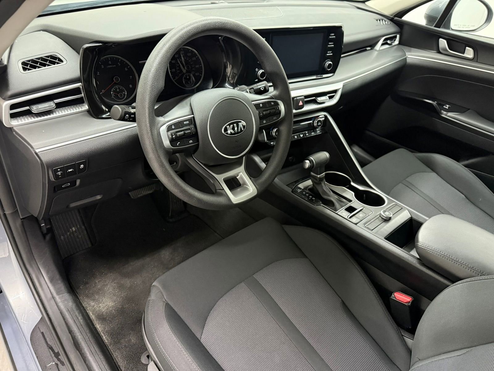 Used 2021 Kia K5 LX FWD image 21