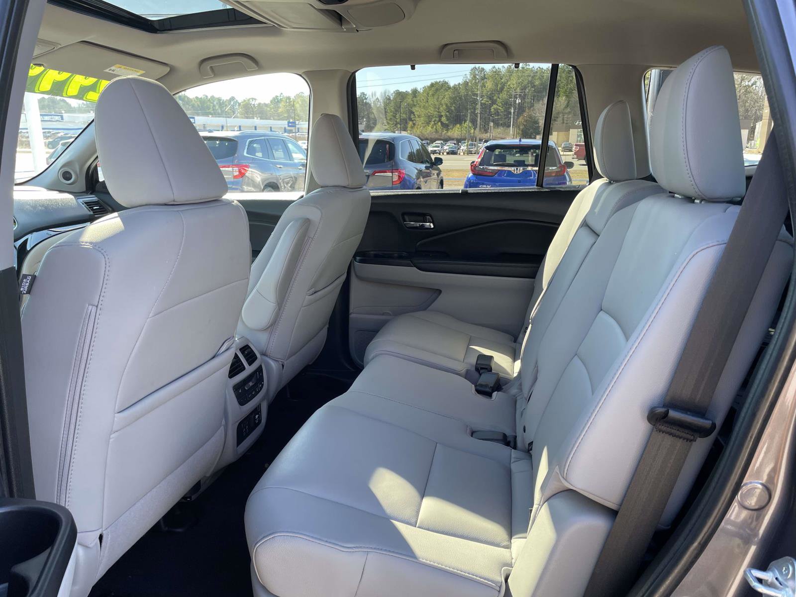 Certified 2022 Honda Pilot Touring image 9