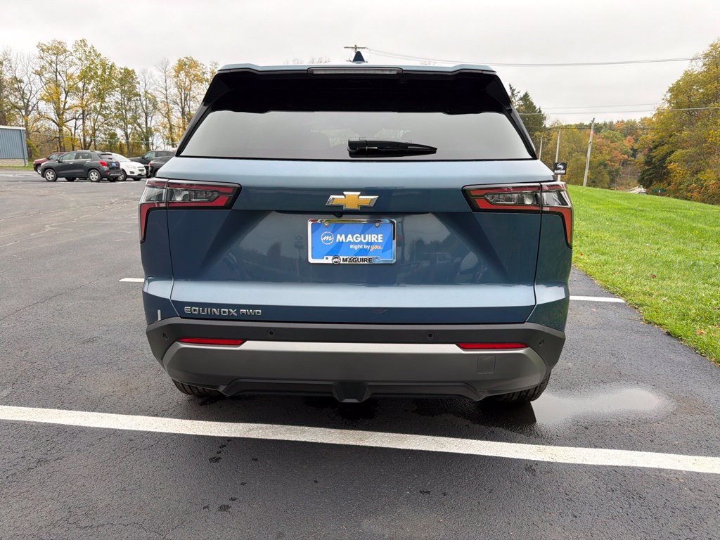 New 2027 Chevrolet Equinox LT AWD/4WD image 4