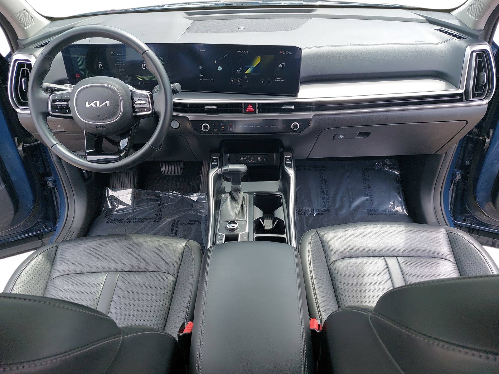 Used 2024 Kia Sorento S AWD/4WD image 9