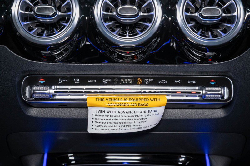 Certified 2025 Mercedes-Benz GLA 35 AMG 4MATIC image 21